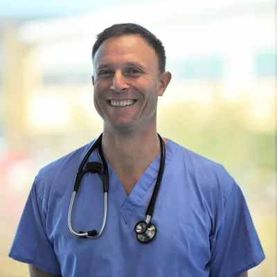 Dr. Mark Tonzing, Head Surgeon